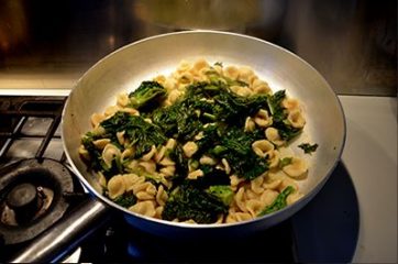 Orecchiette con le cime di rapa 10