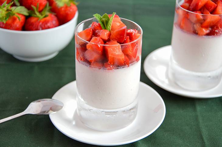 Panna cotta alle fragole