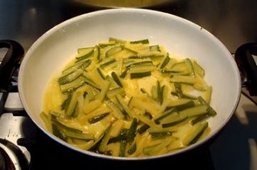 Pasta bottarga e zucchine 2