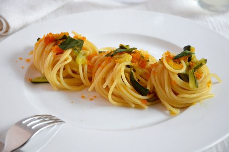 Pasta bottarga e zucchine