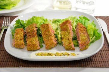 Tagliata di tonno ai pistacchi