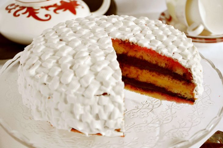 Ricetta Zuppa inglese meringata - La Ricetta della Cucina Imperfetta