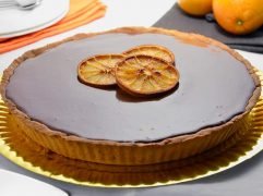 Crostata di cioccolato e arance