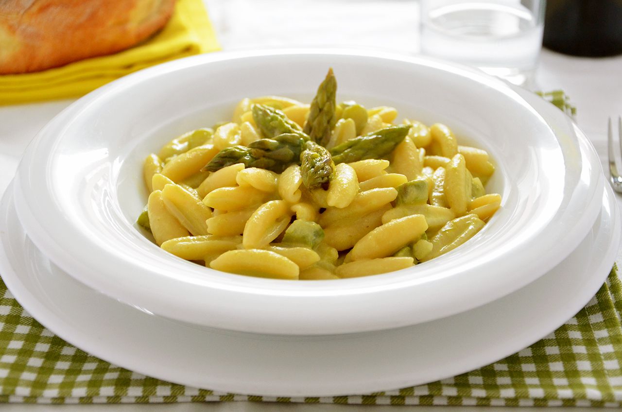 Pasta agli asparagi