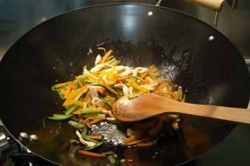 Spaghetti di soia con pollo e verdure 6
