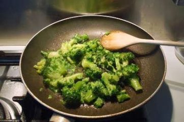 Pasta broccoli e salsiccia 6