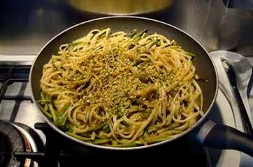 Pasta con zucchine e asparagi 10