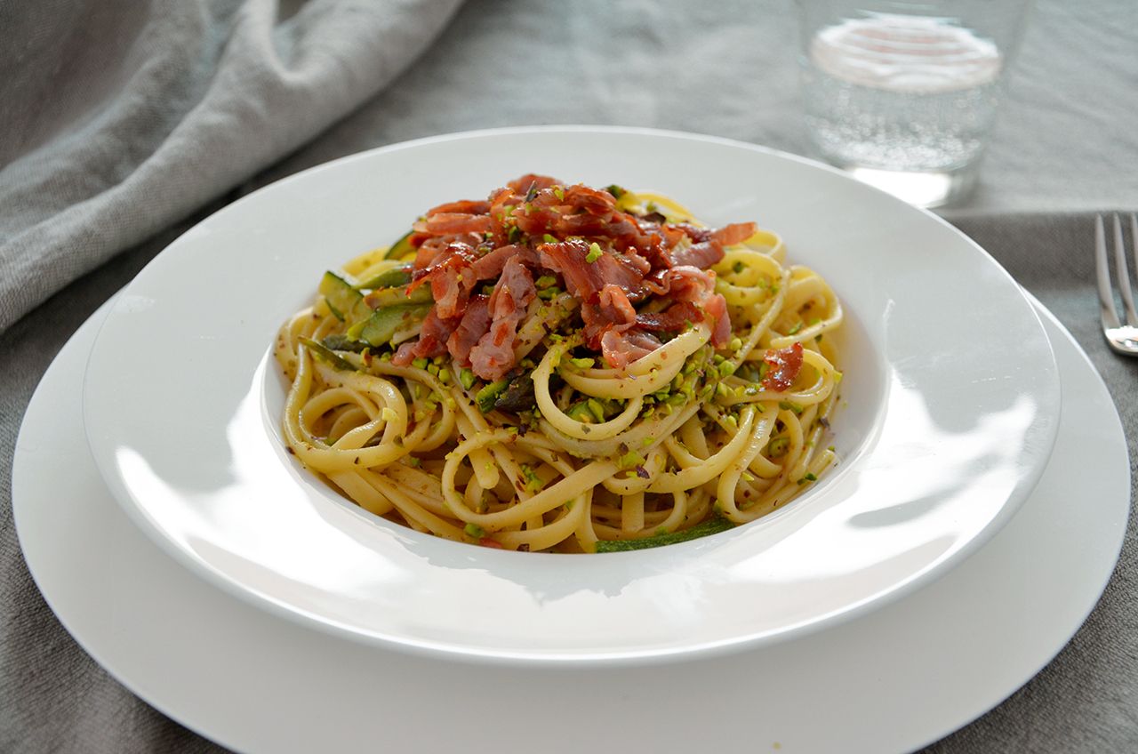 Ricetta Pasta con zucchine e asparagi - La Ricetta della Cucina Imperfetta