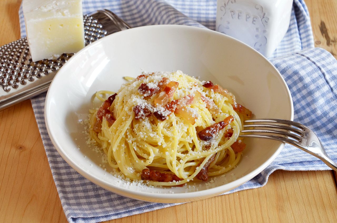 “spaghetti alla gricia con pecorino romano dop