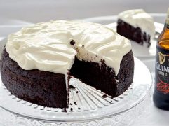 Torta Guinness al cioccolato (Guinness chocolate cake)