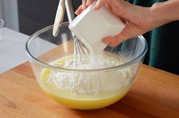 Plumcake salato con emmenthal e prosciutto cotto 7