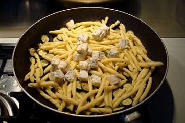 Pasta zucchine e gorgonzola 4