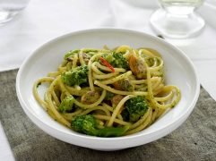 Pasta broccoli e vongole