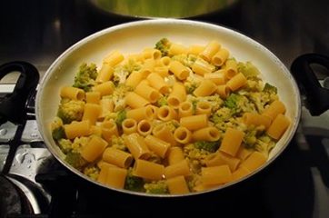 Pasta con broccolo romanesco 3