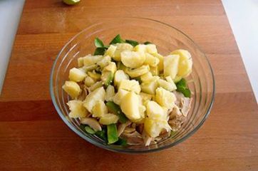 Insalata di pollo patate e avocado 11