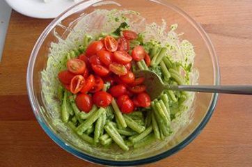 Pasta con pesto di rucola pomodorini e primosale 5