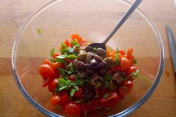 Cous cous con pomodorini feta e olive 3
