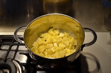 Pasta e patate al forno 3