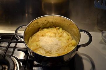 Pasta e patate al forno 8