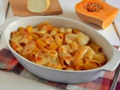 Pasta al forno con zucca e scamorza affumicata