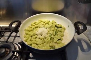 Gnocchi di patate e asparagi 10