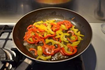 Pasta con pesce spada e peperoni 4