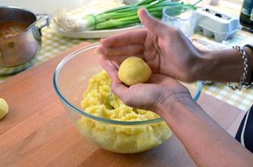 Polpette di patate al forno 6