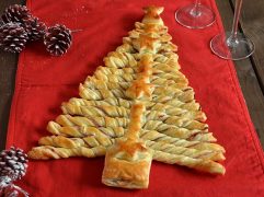 Albero di Natale di pasta sfoglia