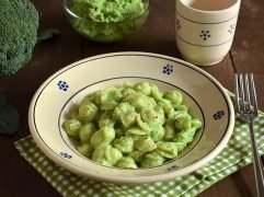 Pasta al pesto di broccoli
