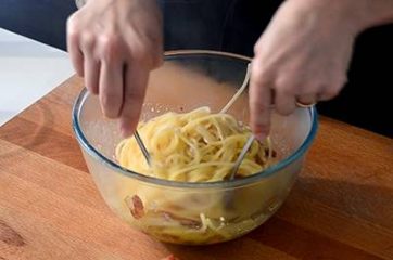 Spaghetti alla carbonara 6