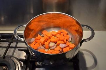 Stufato di patate, carote e cavolfiore 2