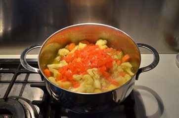 Stufato di patate, carote e cavolfiore 5