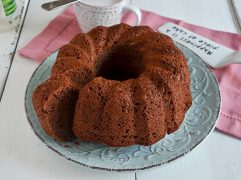 Ciambella con kefir e cacao