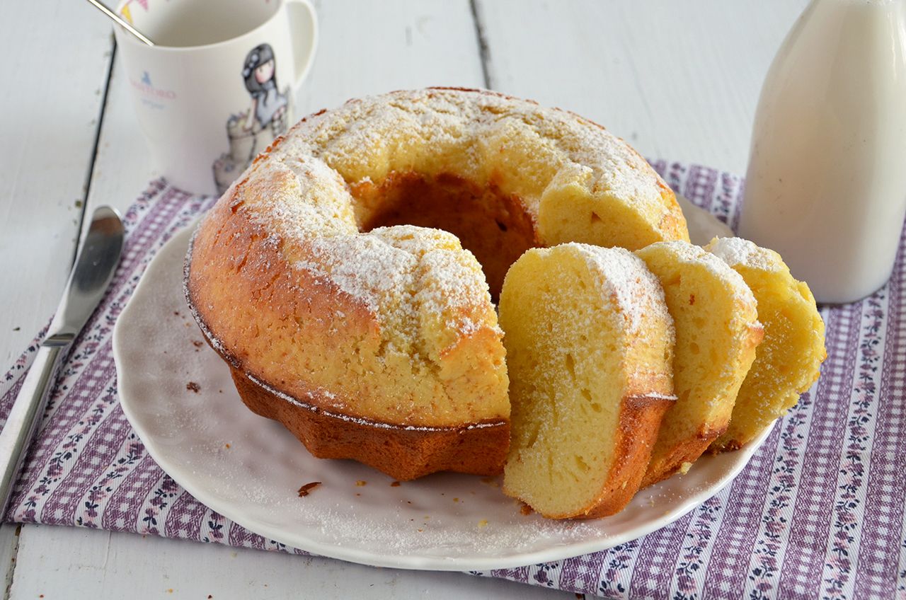 Ciambella al latte condensato