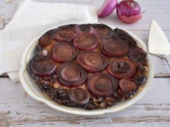 Tarte tatin di cipolle