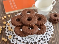 Biscotti cioccolato e nocciole