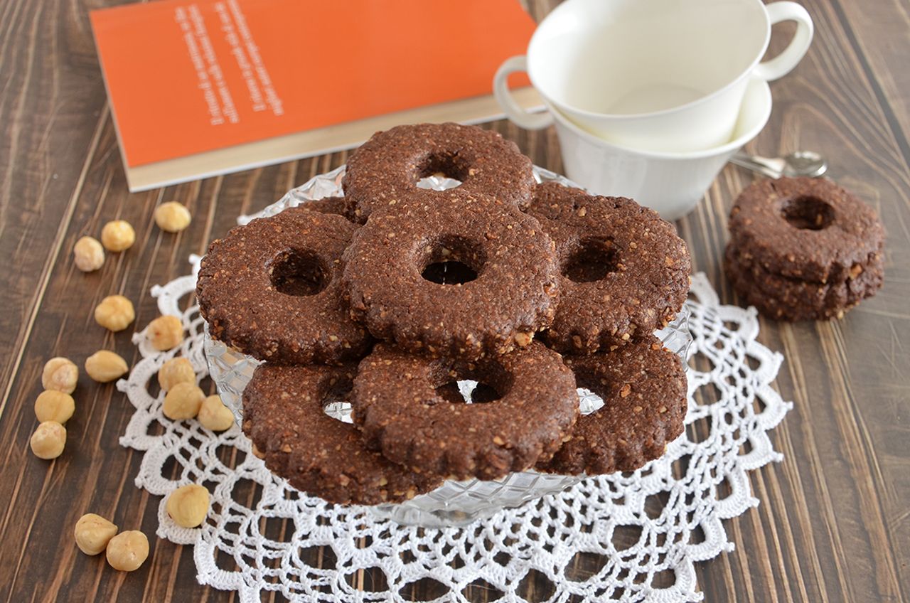 Biscotti cioccolato e nocciole