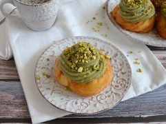 Zeppole al pistacchio