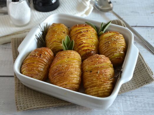 Patate Hasselback al forno