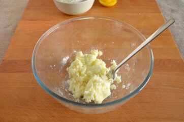 Biscotti fiore alla marmellata 3