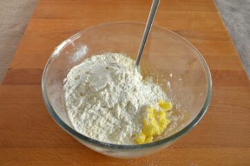 Biscotti fiore alla marmellata 5