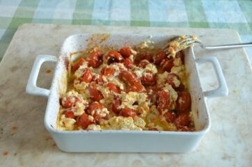 Pasta con feta e pomodorini al forno 6