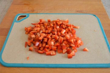 Insalata di riso venere con peperoni e mango 1