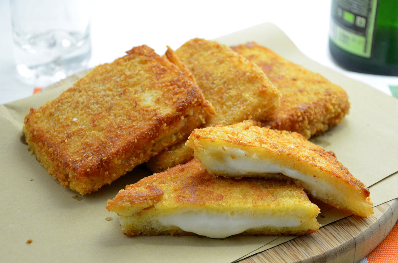 Mozzarella in carrozza